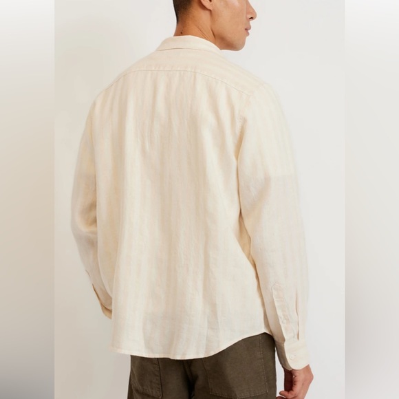 Everlane Linen Standard Fit Shirt Button Down long Sleeve Khaki M - Picture 2 of 6